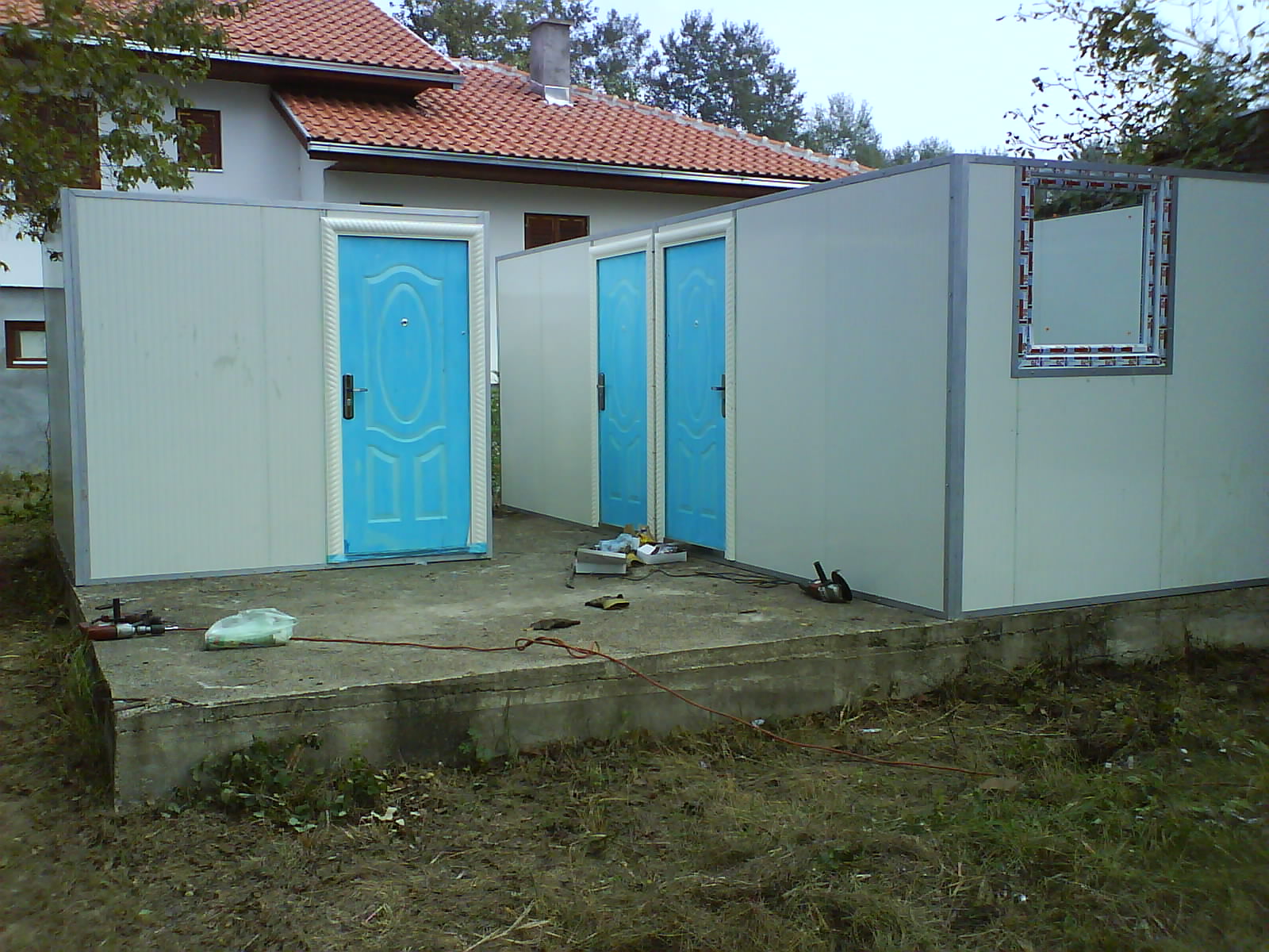 Kontejneri